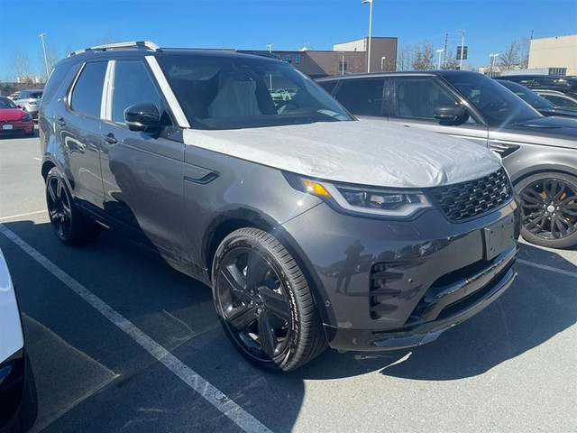 2024 Land Rover Discovery P 300 Dynamic SE in Cars & Trucks in Delta/Surrey/Langley - Image 2