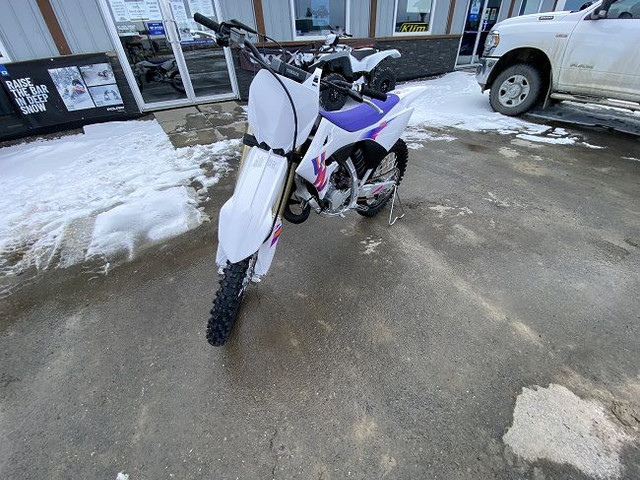 2024 Yamaha YZ 125 in Dirt Bikes & Motocross in Red Deer - Image 3