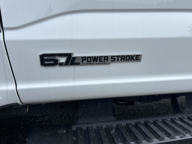 2023 Ford Super Duty F-350 DRW XLT in Cars & Trucks in Ottawa - Image 4