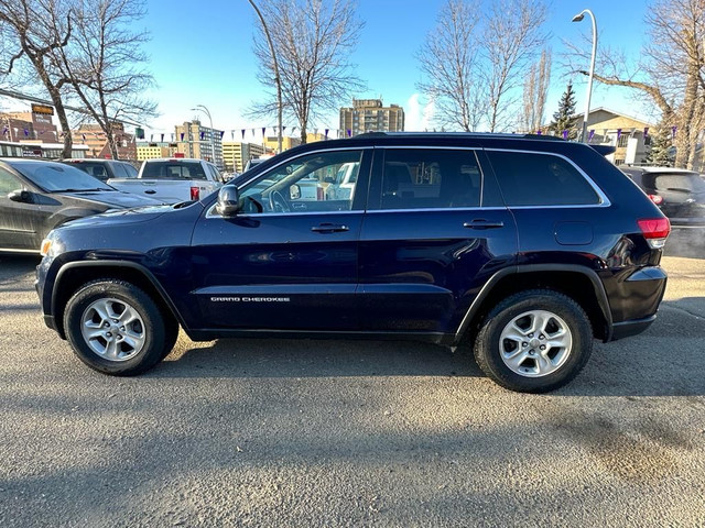 2015 JEEP GRAND CHEROKEE LAREDO 3.6L v6 4wd leather loaded suv!! in Cars & Trucks in Edmonton - Image 4