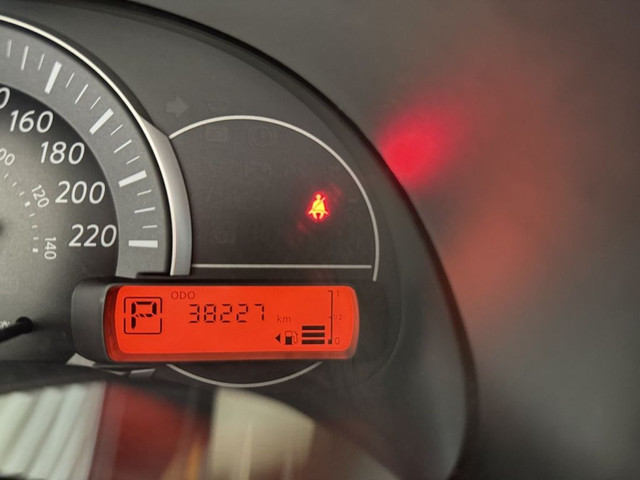 2018 Nissan Micra S Auto A/C in Cars & Trucks in Gatineau - Image 2