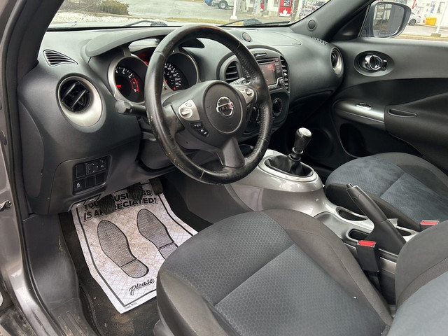  2016 Nissan Juke SV | Stick | Bluetooth | Htd Seats in Cars & Trucks in St. Catharines - Image 3