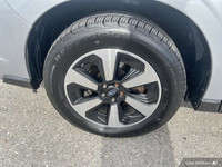 Wheels: 17 x 7 6 Spoke Design Aluminum Alloy -inc: Black machine finish, Variable Intermittent Wiper... (image 5)