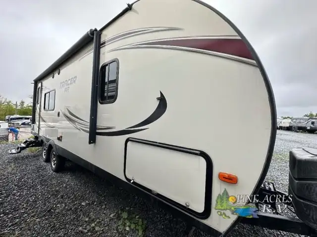 2016 Prime Time RV Tracer Air 253AIR in Travel Trailers & Campers in Truro - Image 2