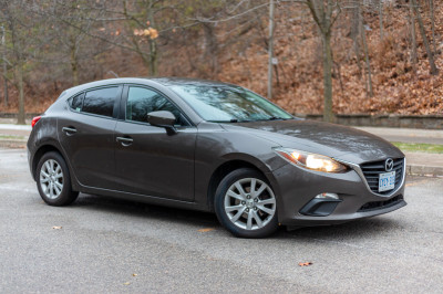 Drive-ready, MANUAL, OMV CERTIFIED 2014 Mazda 3 GS-SKY