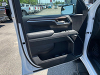 1 OWNER | ACCIDENT FREE | BOSE SOUND SYSTEM | HEATED SEATS | HD BACK UP CAM | WIFI HOT SPOT | XM RAD... (image 9)