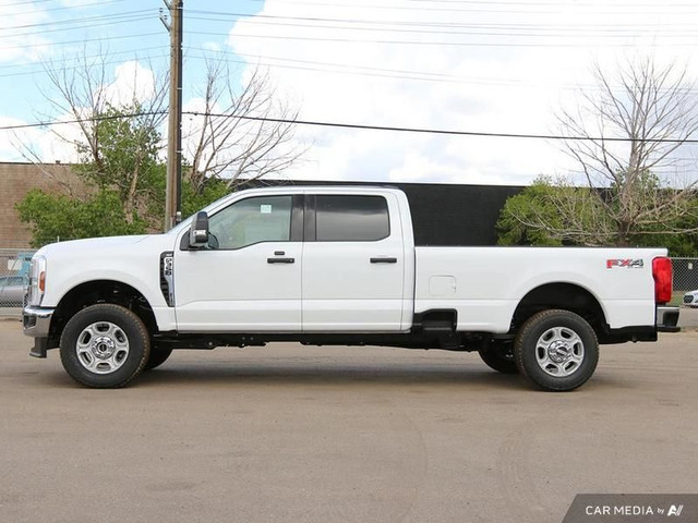 2025 Ford F-350 Super Duty XLT in Cars & Trucks in Edmonton - Image 3