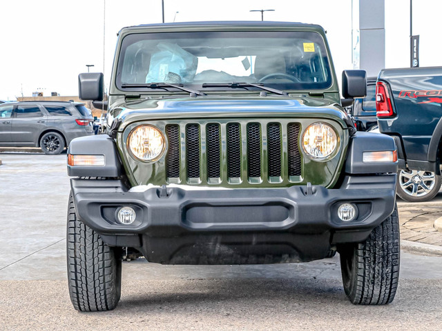 2023 Jeep Wrangler Sport Back-up Cam | CarPlay | 8 Speakers |... in Cars & Trucks in London - Image 2
