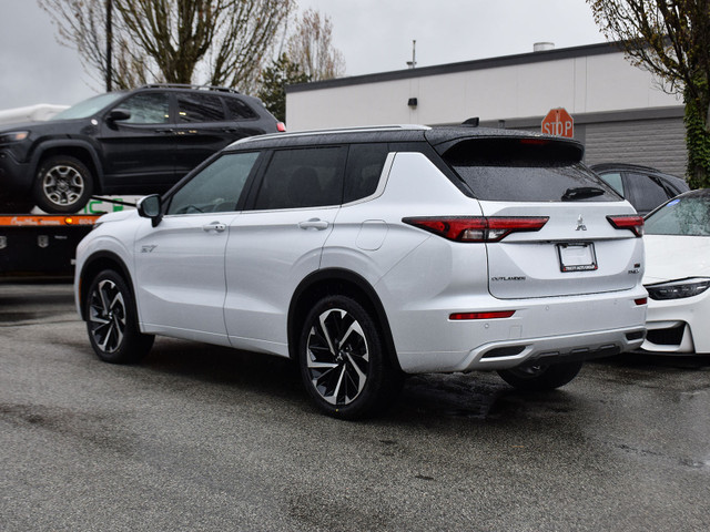 2024 Mitsubishi Outlander PHEV GT Premium - Massage Seats, Navig in Cars & Trucks in Burnaby/New Westminster - Image 3