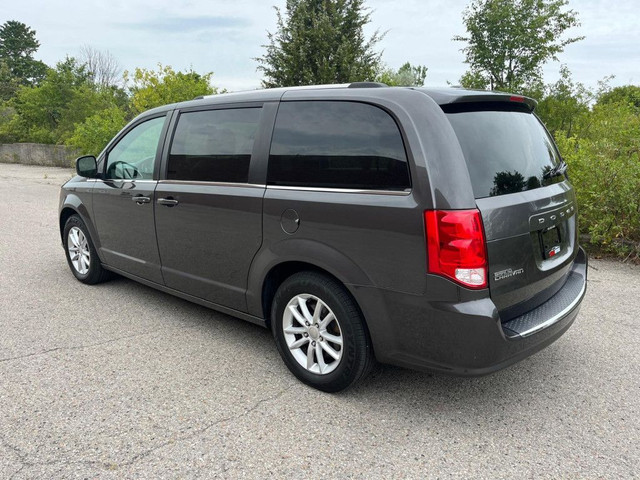 2019 Dodge Grand Caravan SXT | CLEAN CARFAX | REAR ENTERTAINMENT in Cars & Trucks in Oshawa / Durham Region - Image 3