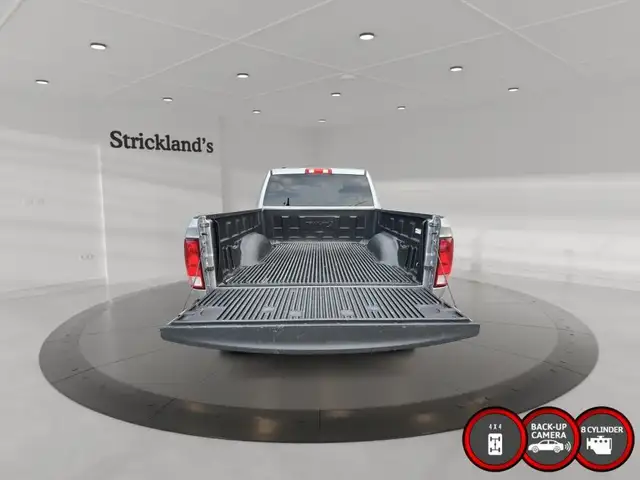 2023 RAM RAM 1500 CLASSIC CREW CAB 4X4 (DS) SLT CLASSIC CREW dans Autos et camions dans Stratford - Image 19