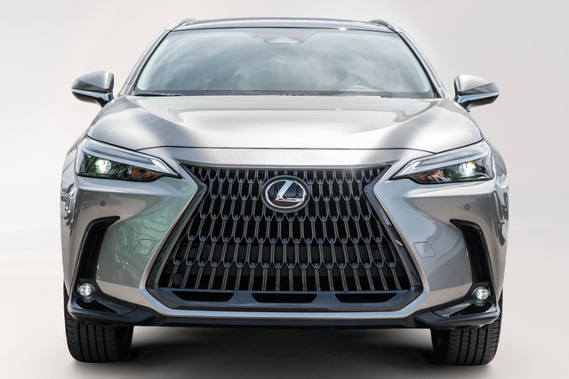 2024 Lexus NX NX 350 / camera / bluetooth / cuir / climatiseur B in Cars & Trucks in Laval / North Shore - Image 3