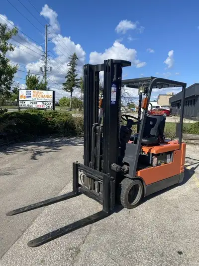We have this warehouse Toyota forklift with 3500 lb capacity available in excellent condition. It ha...