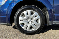 . . . . 2.4 L 4 Cyl Engine Vehicle Options: Touch Screen Radio System, Led Headlights, Vehicle Discl... (image 8)