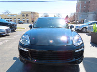 100% CANADIAN VEHICLE Visit Our Website @ EliteLuxuryMotors.ca _____________________________________... (image 6)