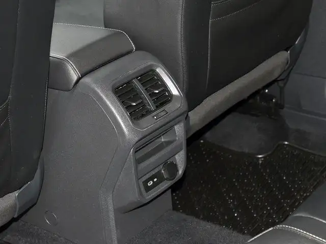 2021 Volkswagen Tiguan Comfortline in Cars & Trucks in Red Deer - Image 30