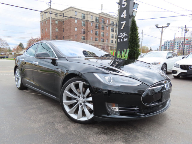 2015 Tesla Model S 85D AWD - Navigation System - Panorama Roof ! in Cars & Trucks in Oakville / Halton Region - Image 2