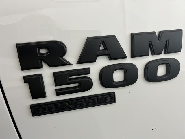 2021 Ram 1500 Classic WARLOCK 5.7 4X4 | HTD STS/STR WHL | TOW PK in Cars & Trucks in Lloydminster - Image 4