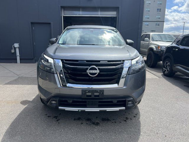 2024 Nissan Pathfinder SV | AWD | MOONROOF | 360 CAM | 3RD ROW in Cars & Trucks in Calgary - Image 2