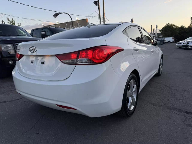 2013 HYUNDAI Elantra Limited/ GLS in Cars & Trucks in Laval / North Shore - Image 4