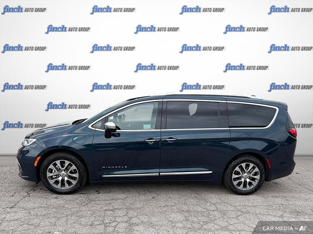 2023 Chrysler Pacifica Hybrid Pinnacle DVD | NAVIGATION | FAM... in Cars & Trucks in London - Image 4