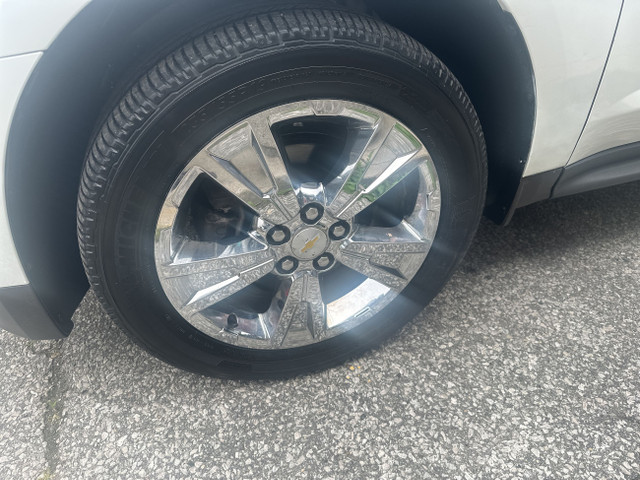 2013 Chevrolet Equinox LTZ in Cars & Trucks in Mississauga / Peel Region - Image 4