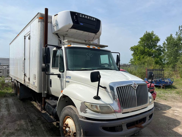 2008 international 4600 series 30 foot REEFER ONLY $12,995 in Farming Equipment in London