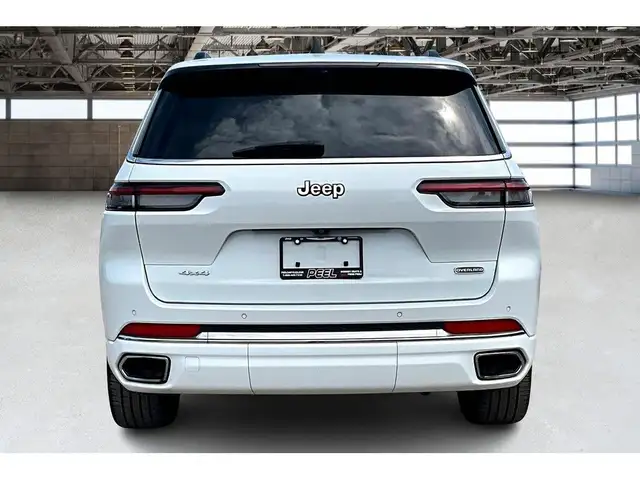 2023 Jeep Grand Cherokee L Overland 4x4 | Massage Seats | McInto in Cars & Trucks in Mississauga / Peel Region - Image 5