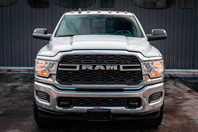 2021 RAM 3500 Tradesman TRADESMAN LONGBOX CUMMMINS DIESEL in Cars & Trucks in Kamloops - Image 3