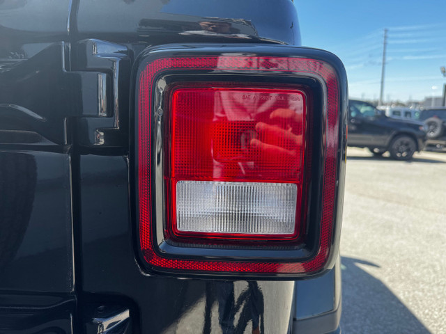 2020 Jeep Wrangler Unlimited Sahara | MANUAL | CERTIFIED | LO... in Cars & Trucks in Markham / York Region - Image 4