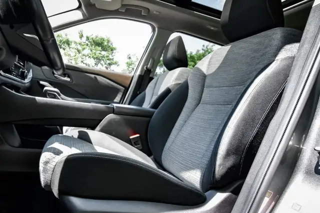 2022 Nissan Rogue SV • MOONROOF • 360 CAM • HEATED SEATS/STEERIN in Cars & Trucks in Kingston - Image 31