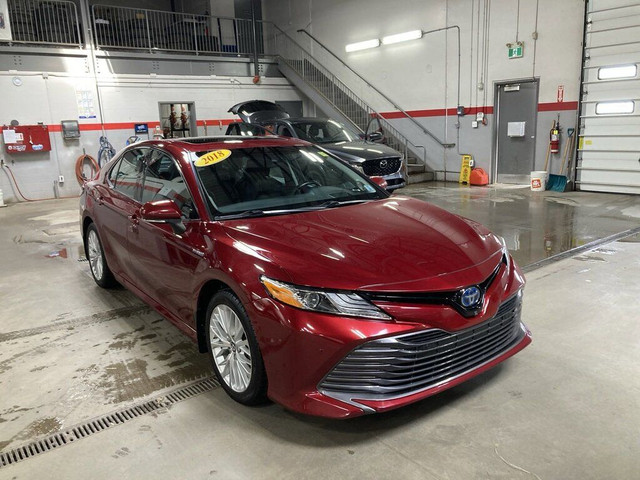  2018 Toyota Camry Hybrid XLE in Cars & Trucks in New Glasgow - Image 4