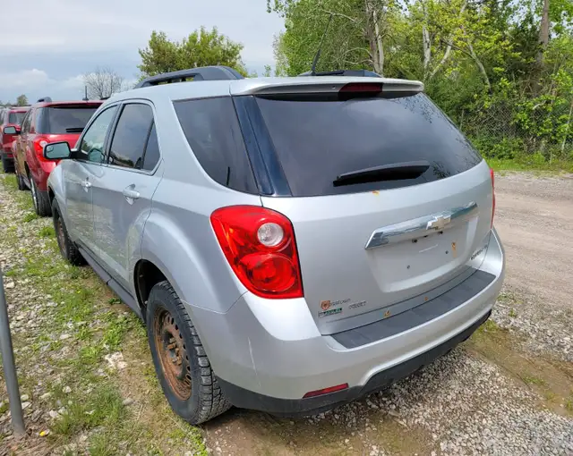 2012 Chevrolet Equinox in Cars & Trucks in Hamilton - Image 5