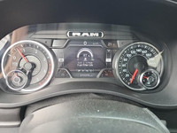 Recent Arrival! Odometer is 2588 kilometers below market average! 2022 Ram 2500 Laramie Diamond Blac... (image 5)