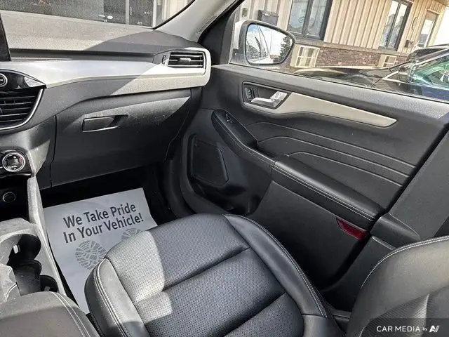 2021 Ford Escape SEL | AWD | Leather | Nav | Remote Start in Cars & Trucks in Saskatoon - Image 30