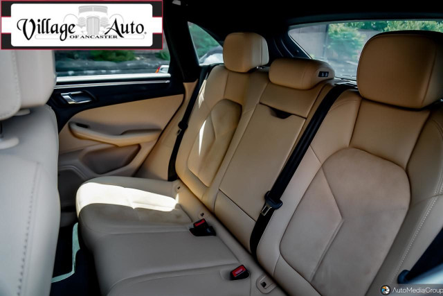 2017 Porsche Macan in Cars & Trucks in Hamilton - Image 4