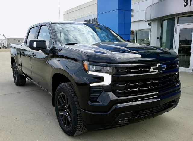2025 Chevrolet Silverado 1500 RST 4WD in Cars & Trucks in Regina - Image 3