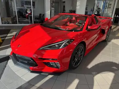 Engine: 8 Cylinder Engine 6.2L L/100Km City: 15.0 L/100Km Hwy: 9.4 Safety Equipment Rear Cross Traff...