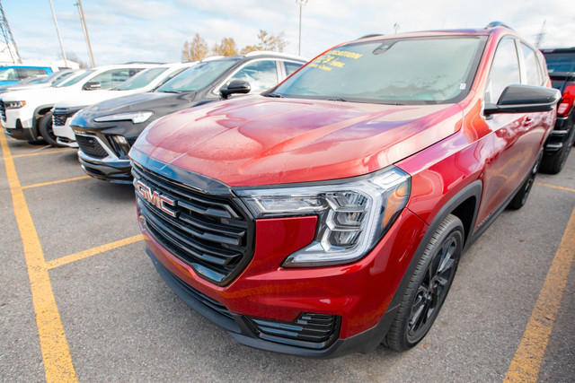 2024 GMC Terrain SLE ÉLEVATION in Cars & Trucks in Longueuil / South Shore