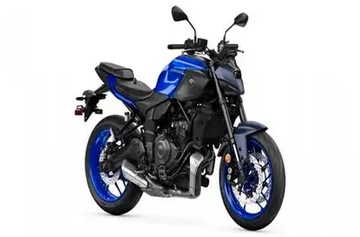 Engine Type: In-Line Displacement: 42 cu. in. (689 cc) Bore and Stroke: Bore: 3.15 in. (80 mm); Stro...