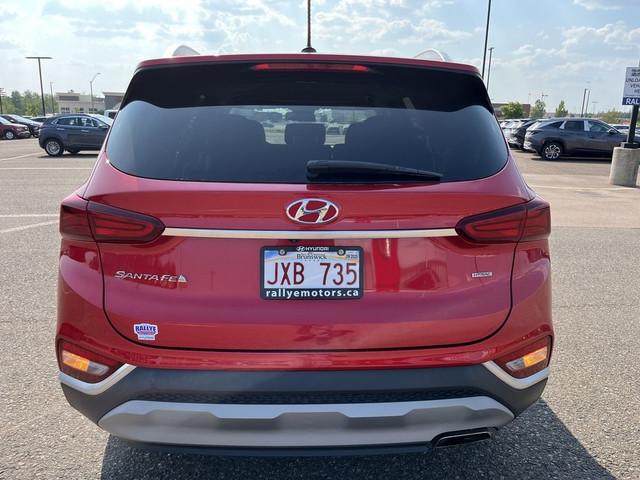 2020 Hyundai Santa Fe Essential AWD HEATED SEATS CARPLAY CRUISE  in Cars & Trucks in Moncton - Image 4