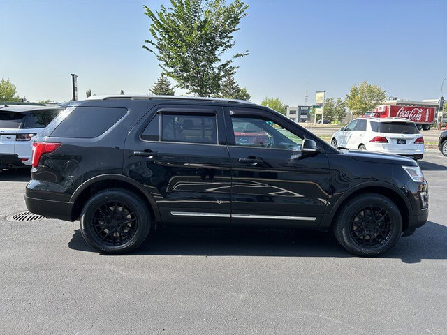 2016 Ford Explorer XLT in Cars & Trucks in Edmonton - Image 4