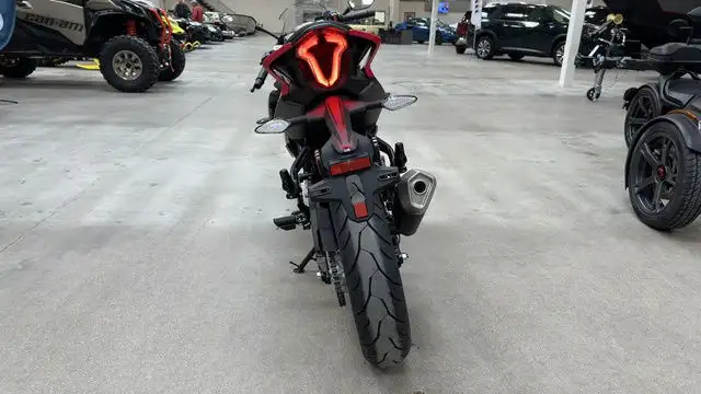 2024 Cfmoto 300SS in Street, Cruisers & Choppers in Regina - Image 9