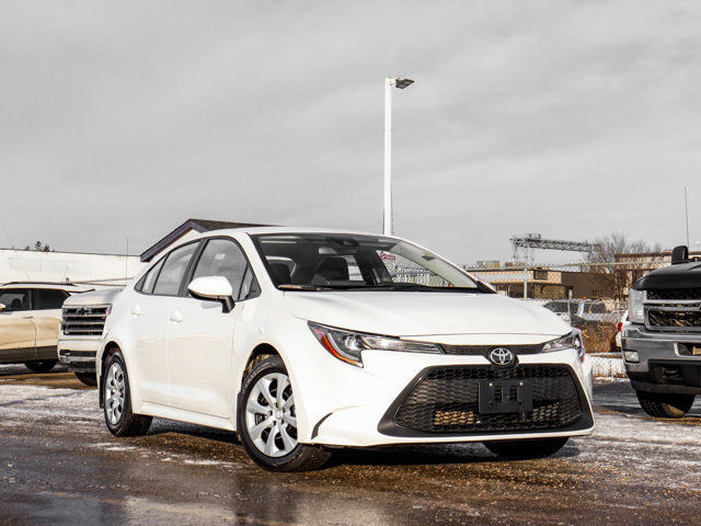 2022 Toyota Corolla LE CVT 1.8L in Cars & Trucks in Edmonton - Image 2