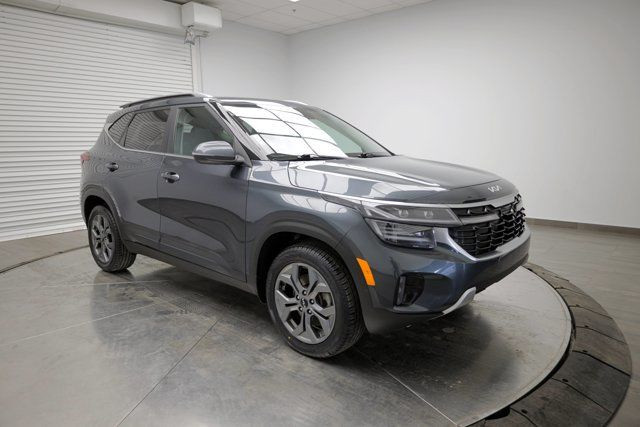 2024 Kia Seltos EX in Cars & Trucks in Calgary