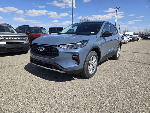 2025 Ford Escape ACTIVE | COLD WEATHER PKG | TECH PKG in Cars & Trucks in Calgary - Image 3