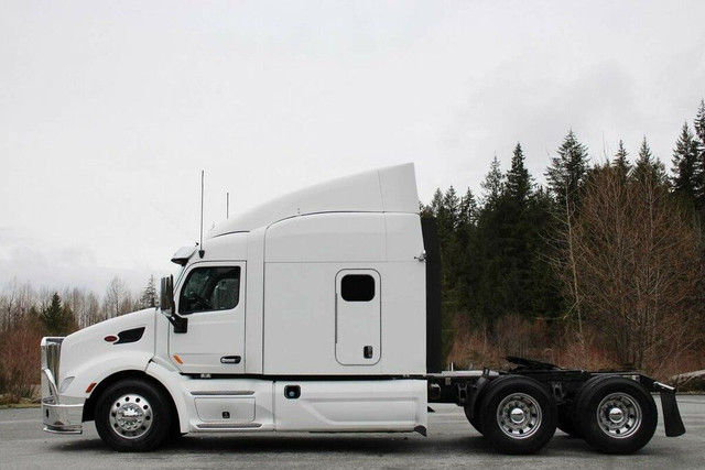  2018 Peterbilt 579 Tandem Sleeper Semi with 80in - 455 HP 13 Sp in Heavy Trucks in Tricities/Pitt/Maple - Image 4