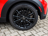 *Lease from $267.88 semi-monthly at 6.29% APR with 10% down.* Single Owner, Accident Free Vehicle. P... (image 8)