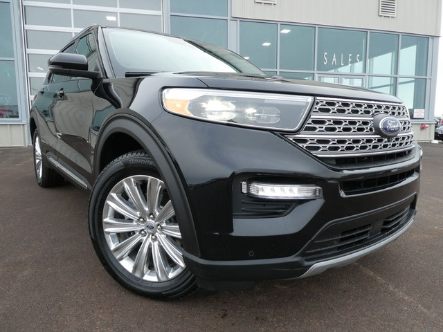  2021 Ford Explorer Heated Leather, Sunroof, Nav, 7 Pass. AC Sea in Cars & Trucks in Moncton