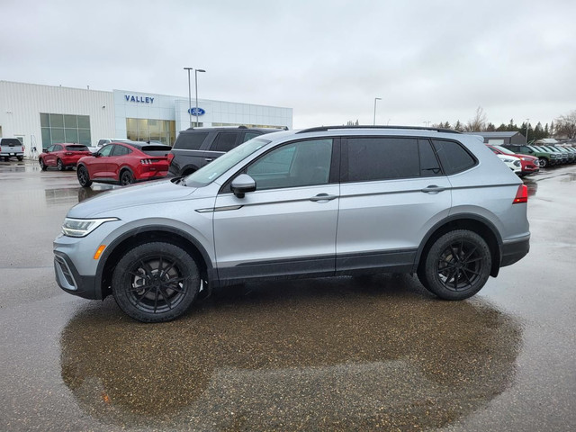 2022 VOLKSWAGEN TIGUAN TRENDLINE 4MOTION AWD, 2.0L 8 SPEED AUTO, in Cars & Trucks in Saskatoon - Image 4